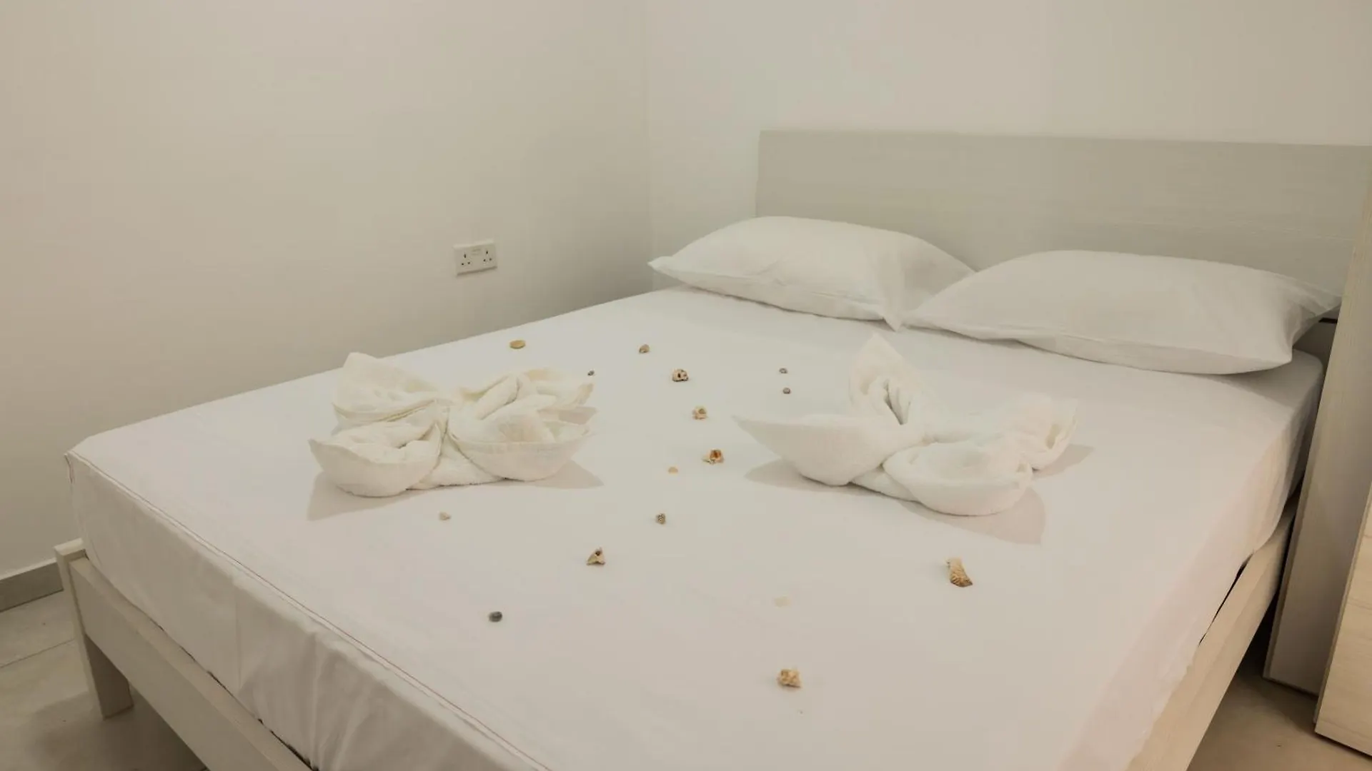 Sliema Seaview Modern Apartment Malta